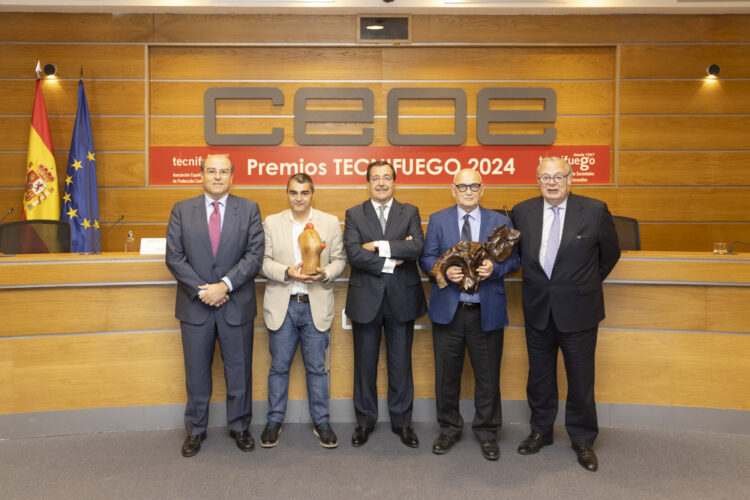 ASELF PRESENTE EN LOS ´II PREMIOS TECNIFUEGO A LA EXCELENCIA EN SEGURIDAD CONTRA INCENDIOS´