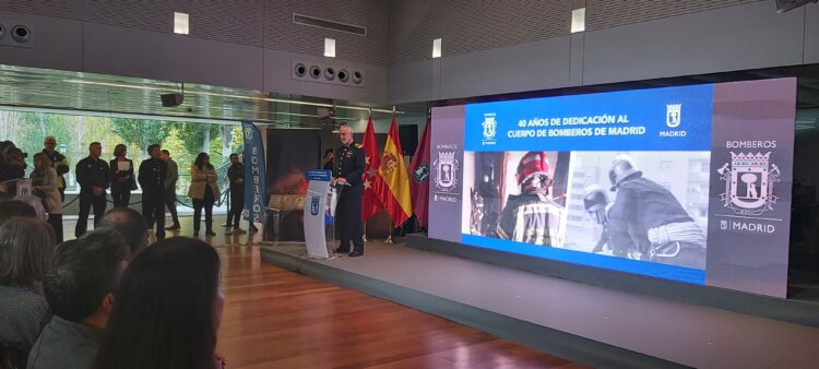 ASELF EN EL HOMENAJE A BOMBEROS CON MÁS DE 40 AÑOS DE SERVICIO EN EL AYUNTAMIENTO DE MADRID