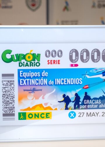 HOMENAJE DE LA ONCE A LOS SERVICIOS DE ATENCIÓN A LAS EMERGENCIAS