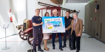 HOMENAJE DE LA ONCE A LOS SERVICIOS DE ATENCIÓN A LAS EMERGENCIAS