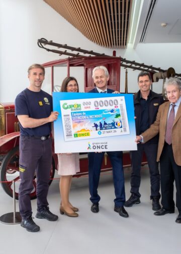 HOMENAJE DE LA ONCE A LOS SERVICIOS DE ATENCIÓN A LAS EMERGENCIAS