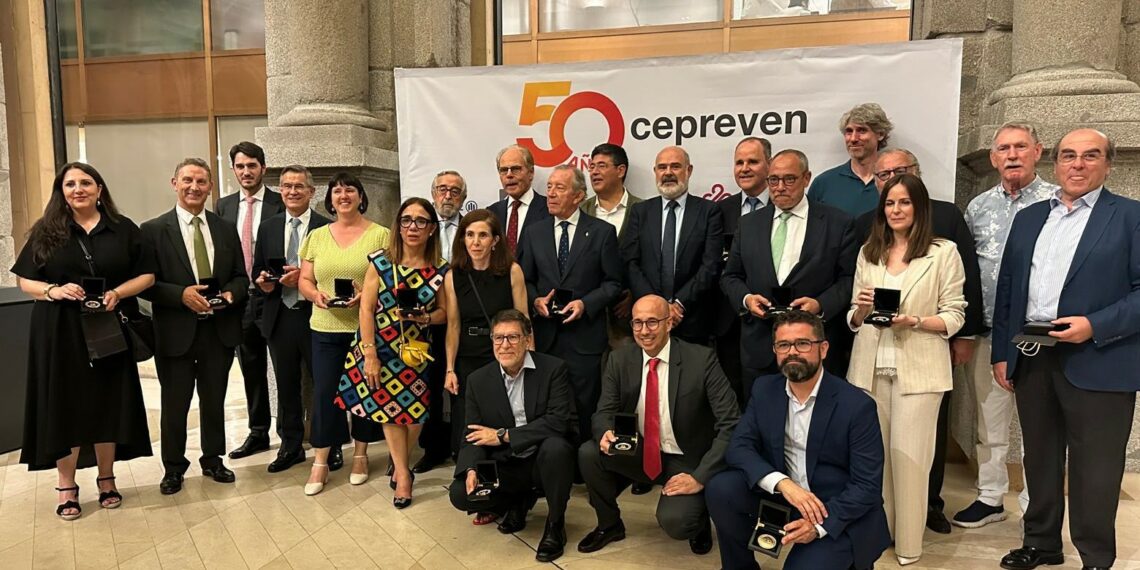 ASELF RECIBE UN RECONOCIMIENTO EN EL 50º ANIVERSARIO DE CEPREVEN