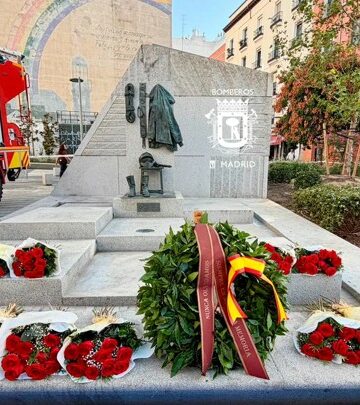 HOMENAJE A LOS DIEZ BOMBEROS FALLECIDOS EN EL INCENDIO DE ALMACENES ARIAS